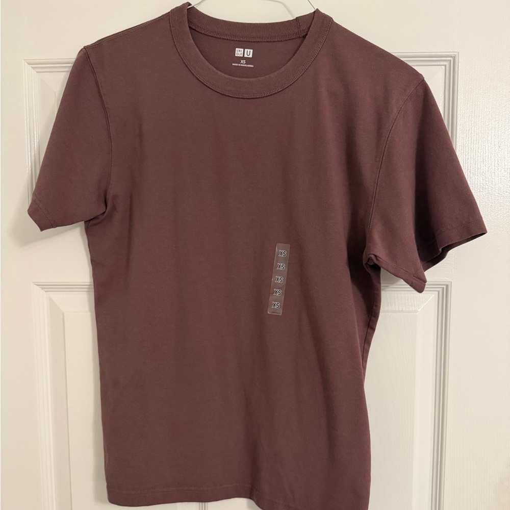 UNIQLO Unisex Crew Neck Tee in Dark Mauve XS